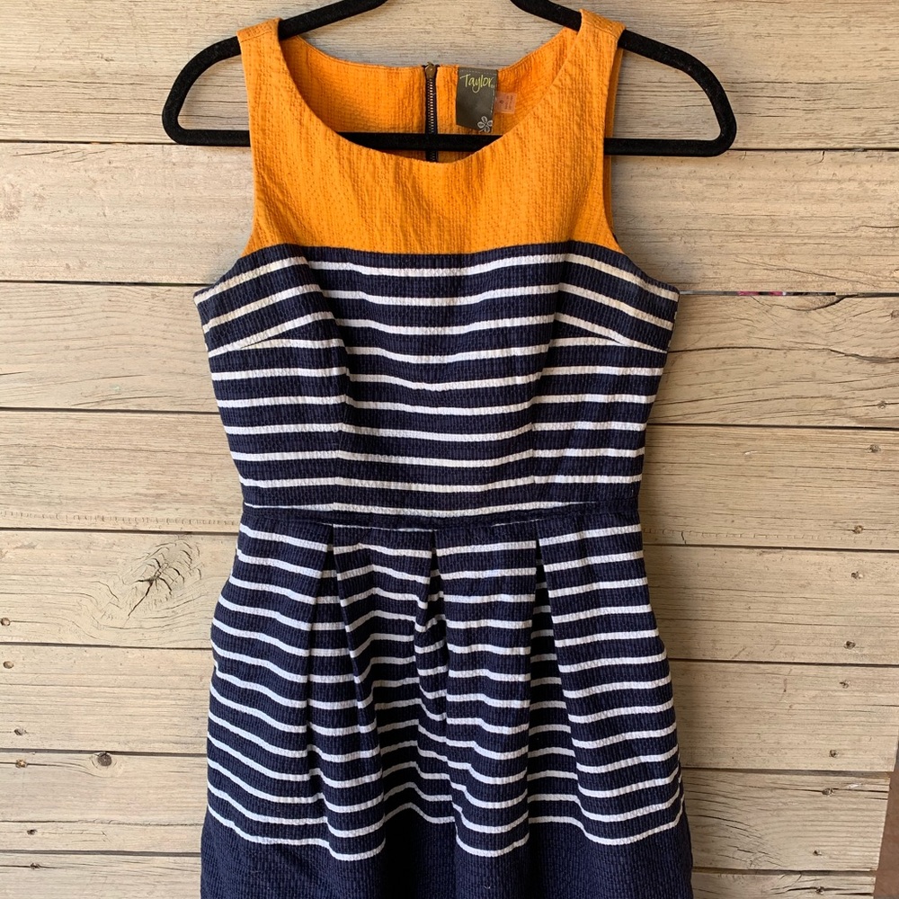 Taylor 100% cotton dress perfect for summer Sz8